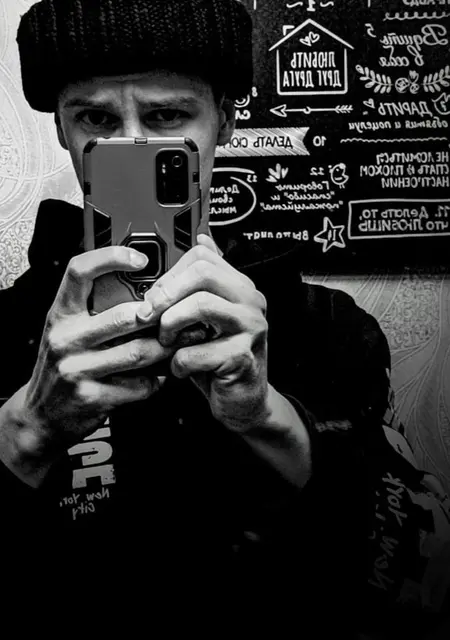 Серый из Владимира, мне 18, познакомлюсь на одну ночь