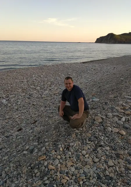 Alex из Арсеньева, мне 41, познакомлюсь на одну ночь