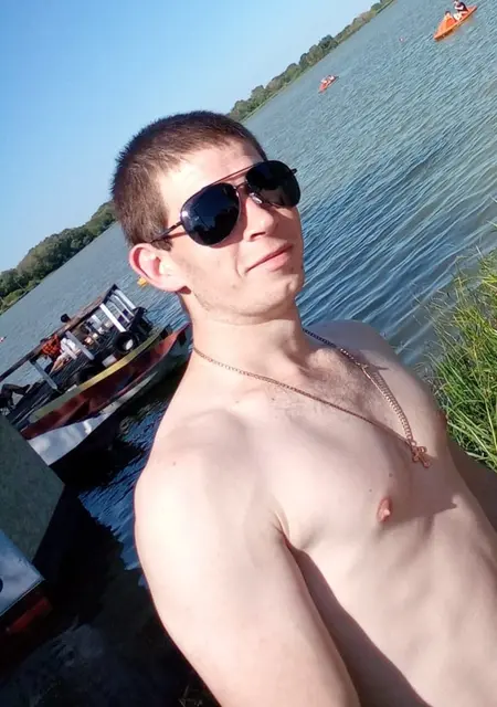 Александр из Рязани, мне 29, познакомлюсь для приятного времяпровождения