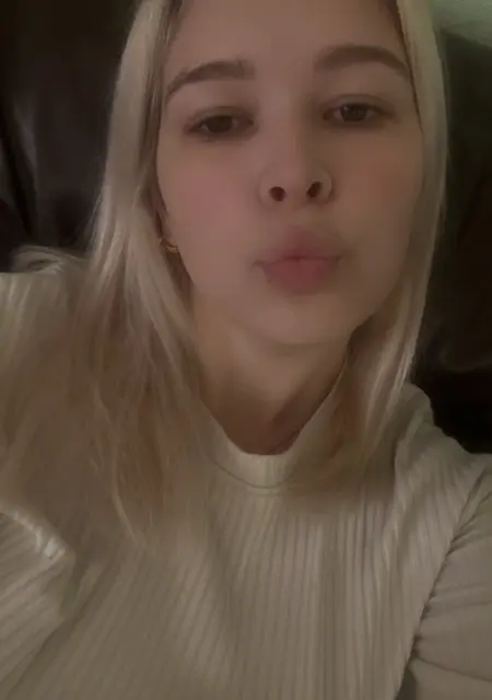 Я Алина, 22, знакомлюсь для общения в Архангельске