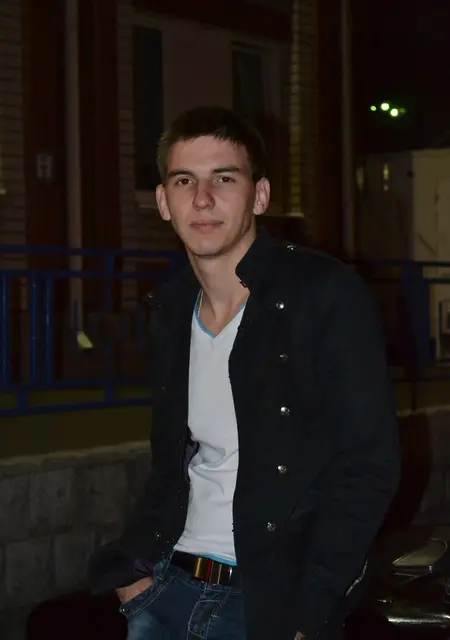 Я Игорь, 38, знакомлюсь без обязательств в Великом Новгороде