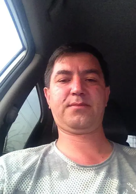 Я Виталий, 49, знакомлюсь для приятного времяпровождения в Тольятти