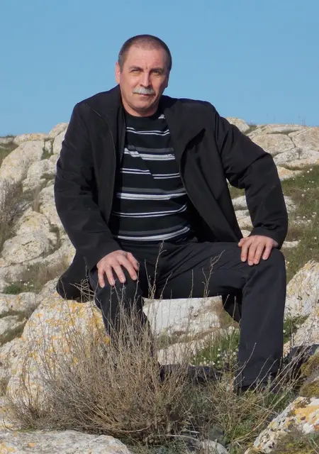 Я Дмитрий, 56, из Керчи, ищу знакомства на одну ночь