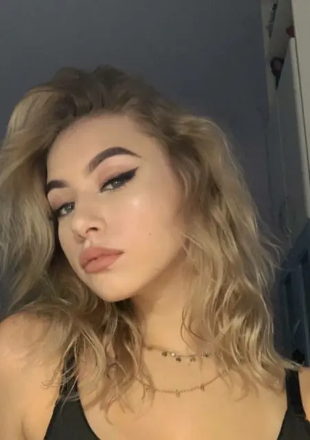 Анастасия из Тамбова, мне 25, познакомлюсь для приятного времяпровождения