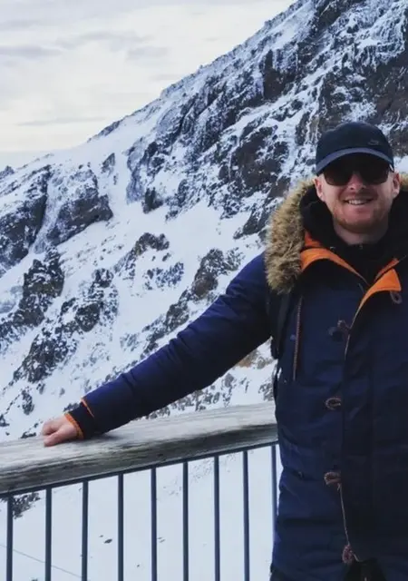 Я Артем, 40, из Калининграда, ищу знакомства без обязательств