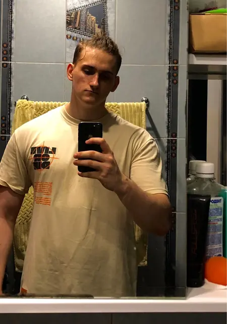 Alex из Энгельса, мне 24, познакомлюсь на одну ночь