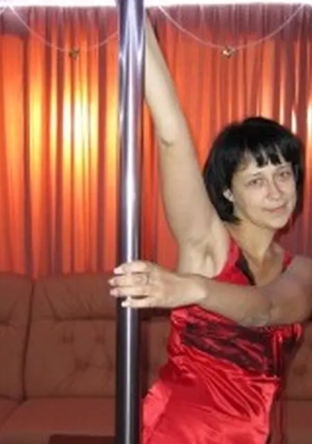 Виктория з Донецька, мені 42 років, познайомлюсь для спілкування