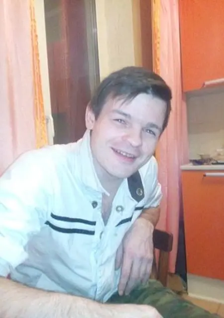 Егор из Энгельса, ищу на сайте знакомства на одну ночь