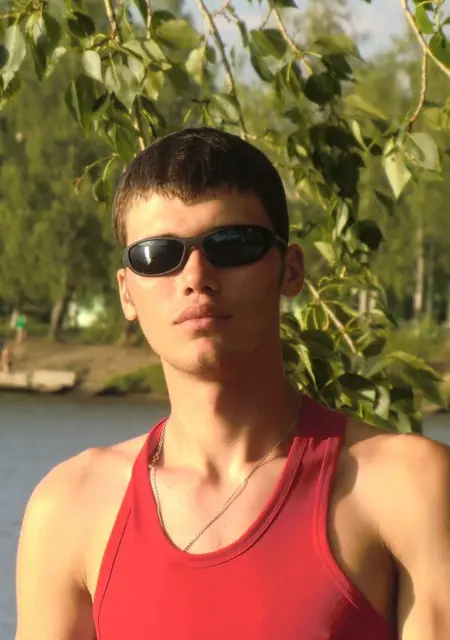Я Leonid, 34, из Нижнего Тагила, ищу знакомства на одну ночь