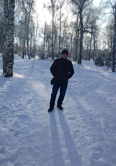 Я Хан, 54, из Иркутска, ищу знакомства без обязательств