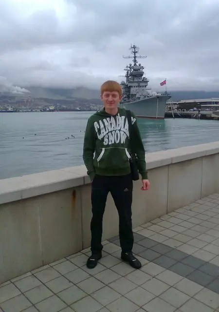 Я Андрей, 40, из Новотитаровской, ищу знакомства на одну ночь