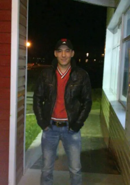 Я Миран, 40, знакомлюсь для дружбы в Салехарде