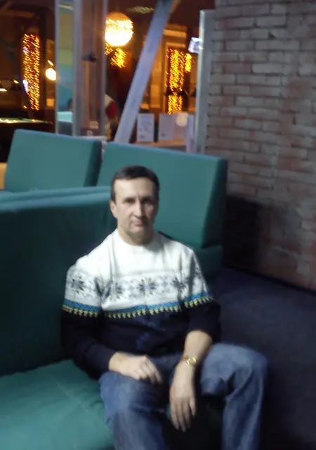 Я Владимир, 63, из Соликамска, ищу знакомства без обязательств