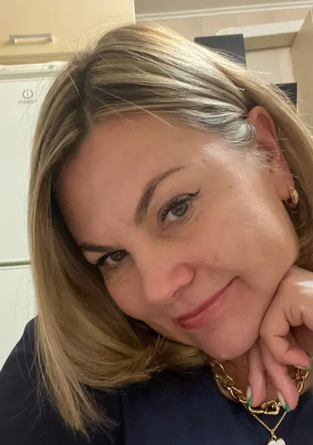 Милана из Екатеринбурга, ищу на сайте постоянные отношения