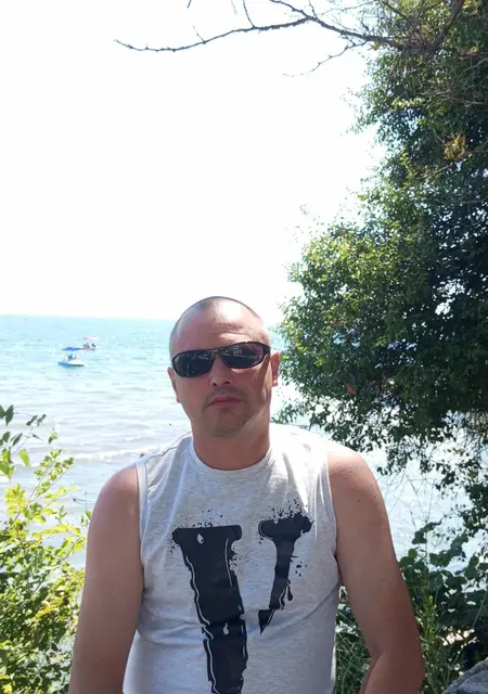 Я Антонио, 42, знакомлюсь без обязательств в Нальчике