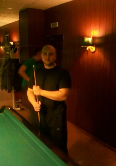 Серга из Сак, ищу на сайте приятное времяпровождение