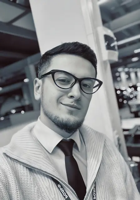 Alex из Москвы, мне 28, познакомлюсь для приятного времяпровождения