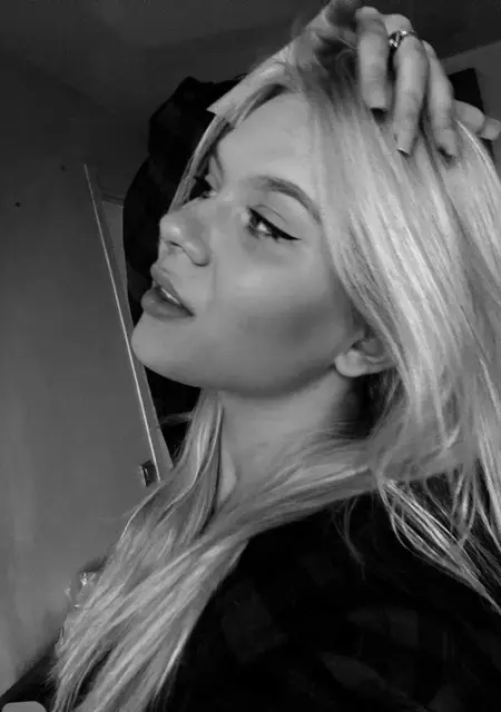 Алина из Сергиева Посада, ищу на сайте приятное времяпровождение