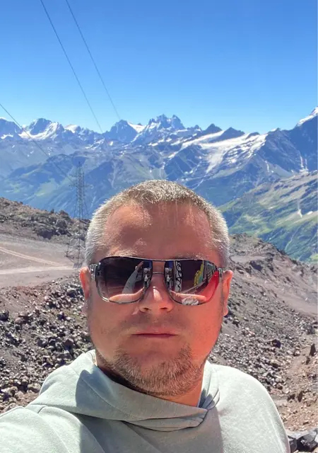 Владимир из Москвы, ищу на сайте знакомства на одну ночь