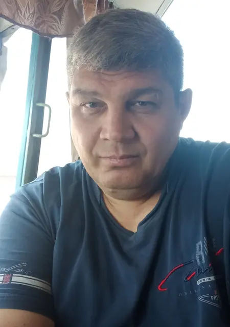 Я Роман, 52, из Новоалтайска, ищу знакомство для постоянных отношений