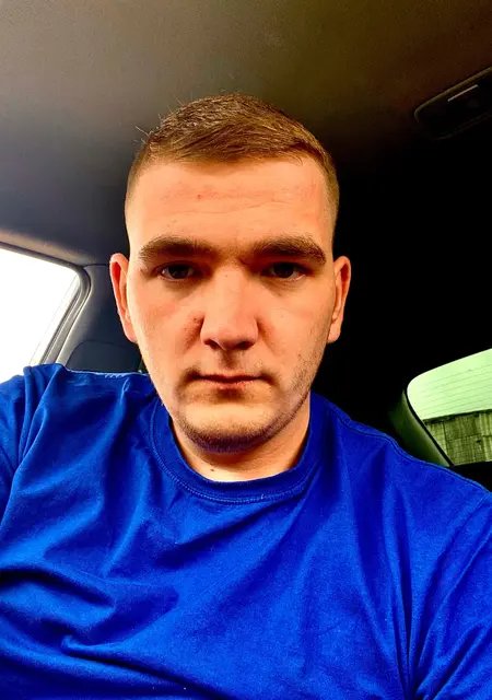 Рафаэль из Альметьевска, мне 25, познакомлюсь без обязательств