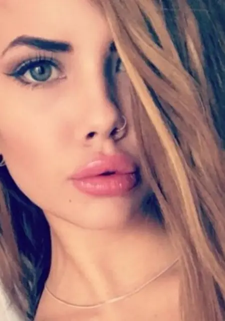 Девушка С Клуба