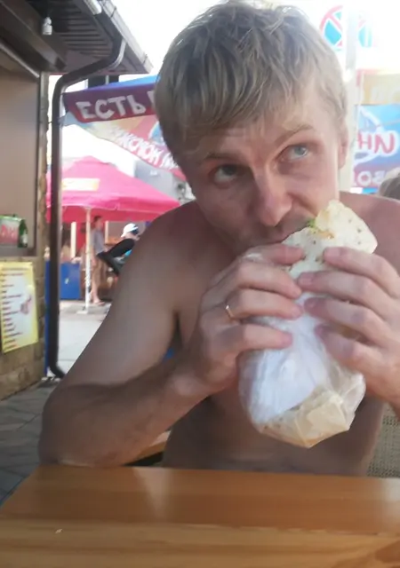 Alexander из Невинномысска, ищу на сайте знакомства на одну ночь