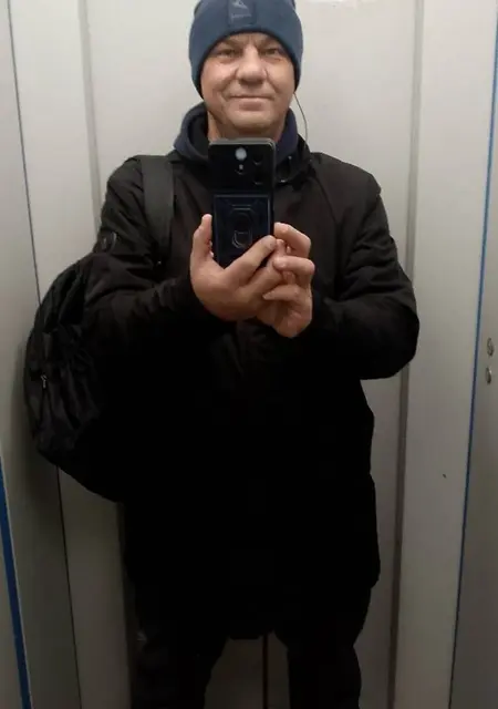 Я Алекс, 42, из Учалов, ищу знакомства без обязательств