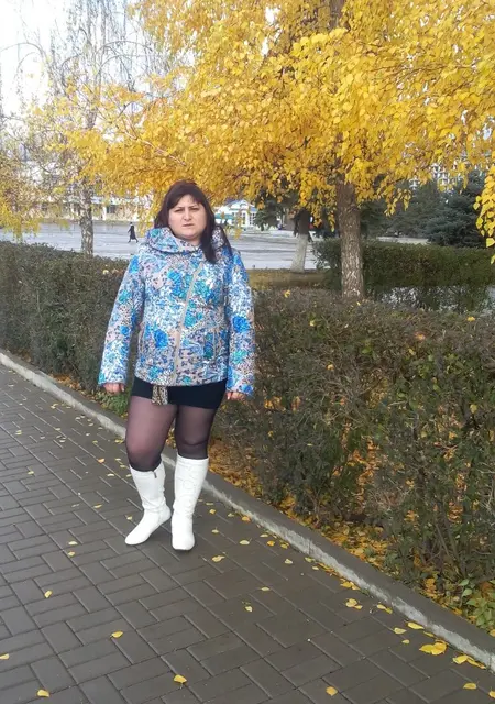 Лана из Ростова-на-Дону, мне 38, познакомлюсь без обязательств