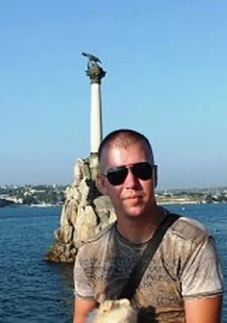 Женя из Евпатории, мне 41, познакомлюсь без обязательств