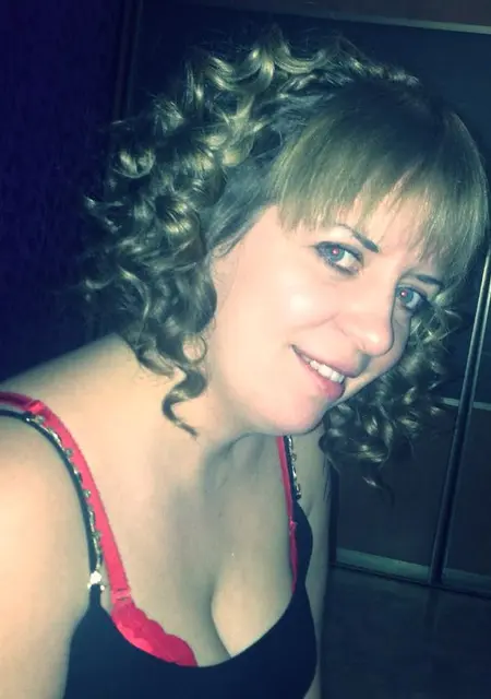 Евгения из Новосибирска, мне 41, познакомлюсь для приятного времяпровождения