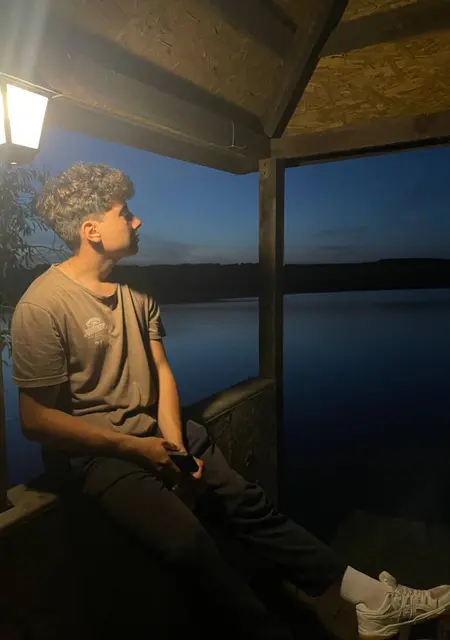 Алексей из Саратова, мне 20, познакомлюсь для постоянных отношений