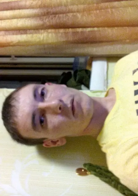 Я Валера, 39, из Рославля, ищу знакомства на одну ночь