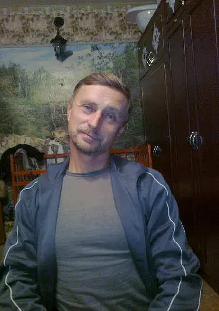 Евгений из Брянска, ищу на сайте знакомства на одну ночь