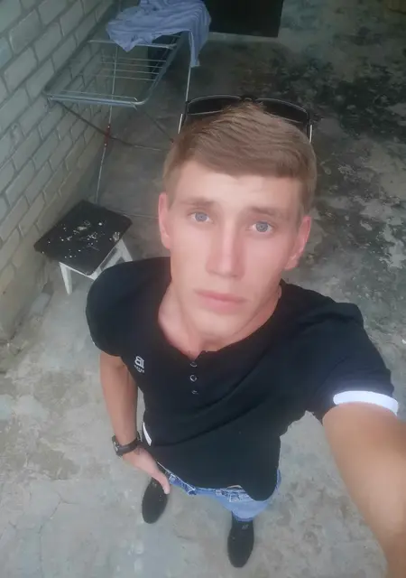 Я Дима, 28, знакомлюсь без обязательств в Ессентуках