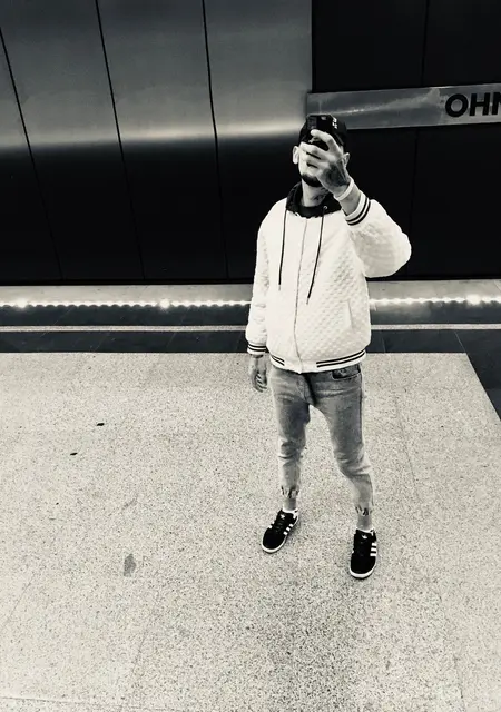 Я Семен, 29, знакомлюсь без обязательств в Смоленске