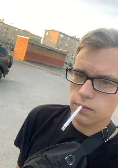 Я Дмитрий, 24, знакомлюсь для совместных путешествий в Донецке