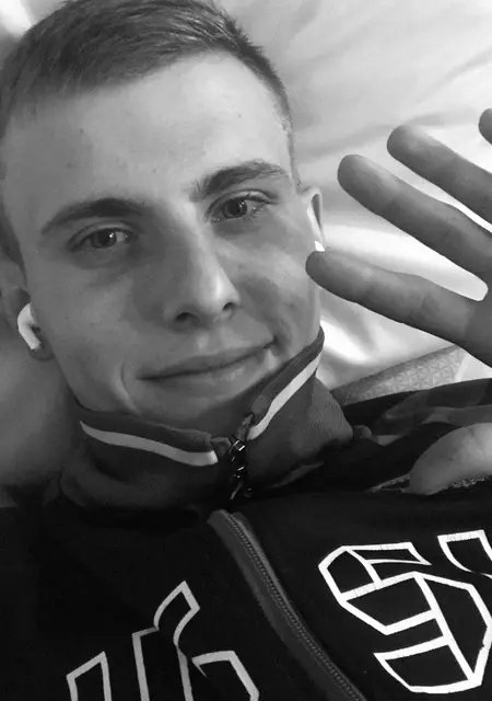 Андрей из Мирного, ищу на сайте приятное времяпровождение