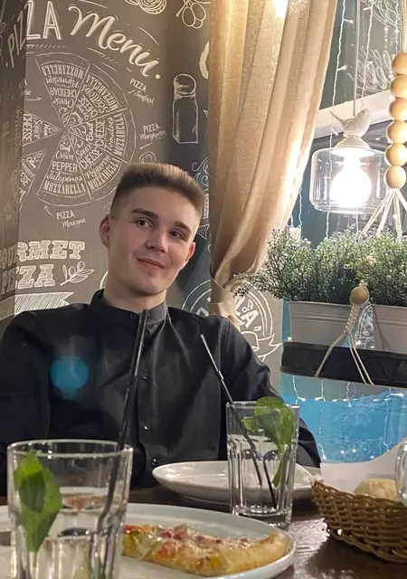 Даниил из Архангельска, мне 20, познакомлюсь для общения