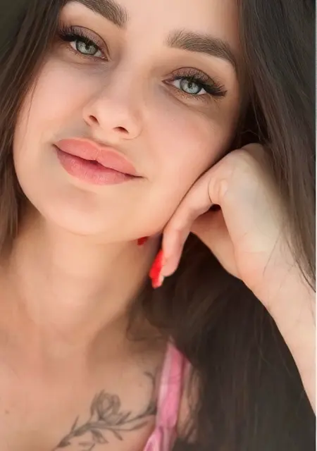 Я Yana, 29, из Краснодара, ищу знакомство для приятного времяпровождения