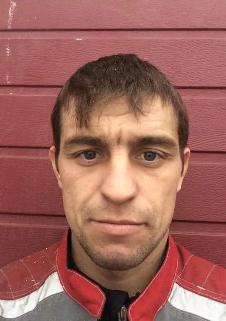 Я Миша, 34, из Зеленограда, ищу знакомства на одну ночь