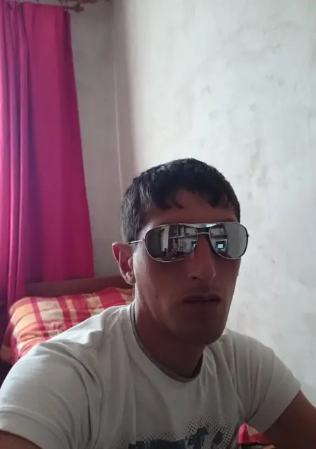 Николай из Ленинска-Кузнецкого, мне 35, познакомлюсь для приятного времяпровождения