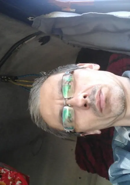 Я Михаил, 52, знакомлюсь на одну ночь в Твери