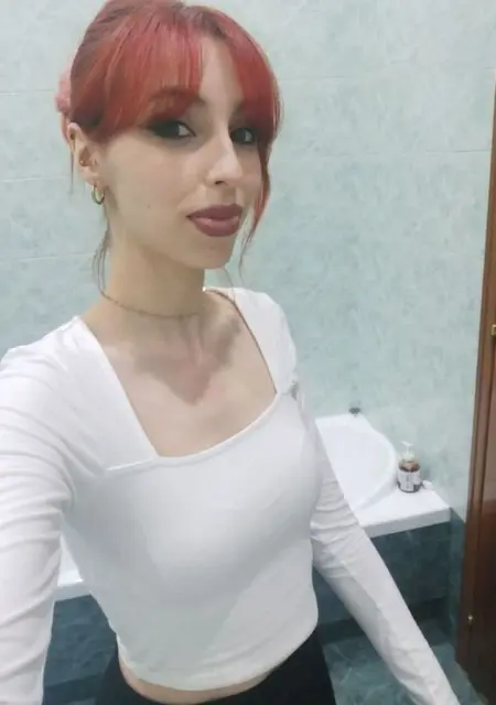 Я Silvia, 24, знакомлюсь в Риме