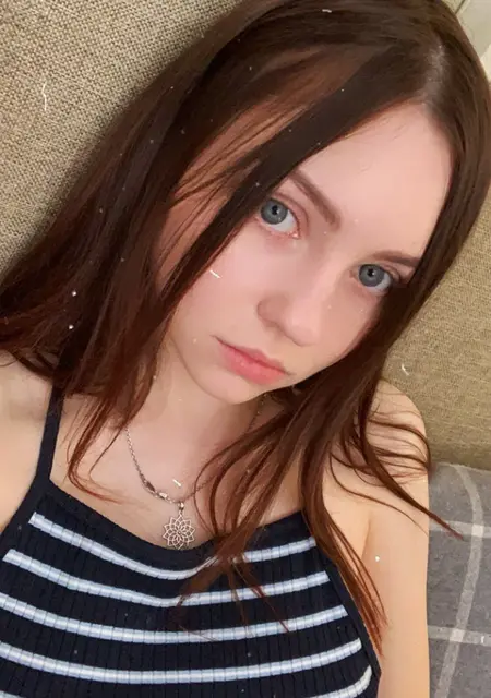 Я Алиса, 25, знакомлюсь для общения в Екатеринбурге