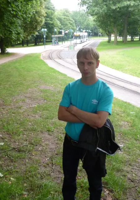 Я Виталий, 40, знакомлюсь для дружбы в Брауншвейге