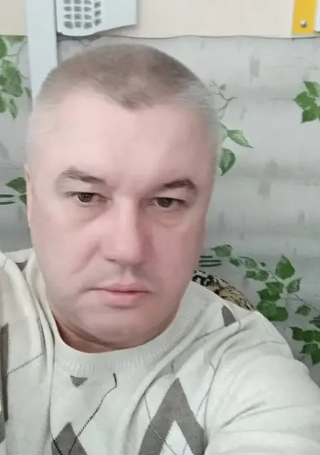 Дмитрий из Самары, мне 53, познакомлюсь для приятного времяпровождения