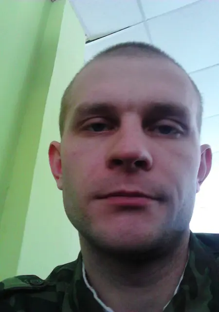 Саша из Бобруйска, мне 38, познакомлюсь без обязательств