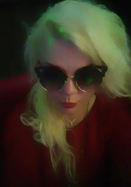 Я Лена, 37, из Фрязина, ищу знакомства без обязательств