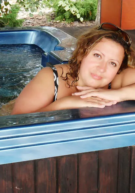 Лия из Днепра, мне 50, познакомлюсь на одну ночь